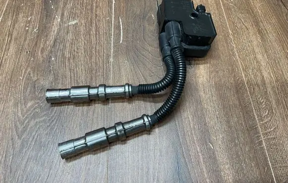 Mercedes-Benz SL AMG R129 High voltage ignition coil A0001587303 1121500218