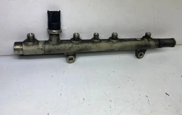 Volvo S40, V40 Fuel main line pipe 8200347176 0445214024 060785