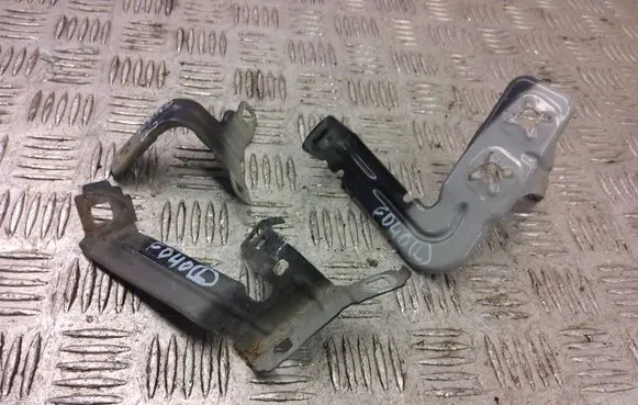BMW 2 F22 F23 Fender mounting bracket