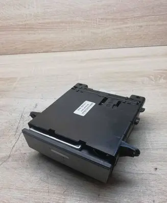 BMW 5 E60 E61 Ashtray (front) 6976376