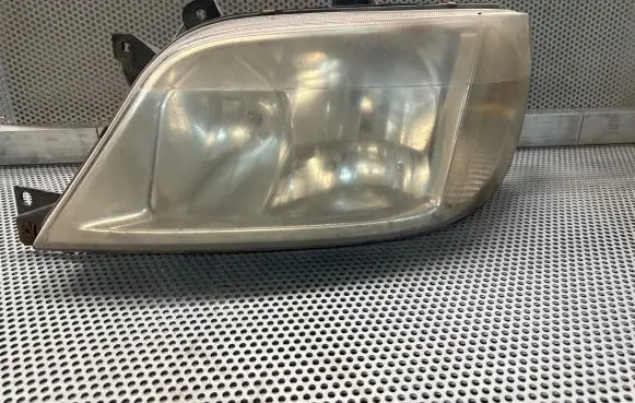 Mercedes-Benz Sprinter W901 W902 W903 W904 Headlight/headlamp
