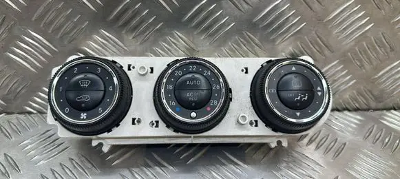 Mercedes-Benz ML W163 Climate control unit A1638204289KZ 5HB964643-02 005787