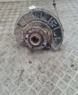 Volkswagen PASSAT B6 Front wheel hub