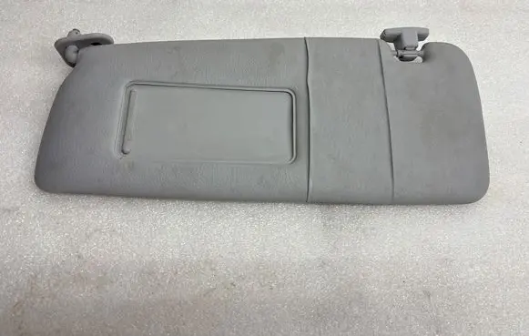 Sun visor