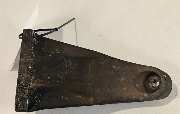 Maserati Quattroporte Engine mounting bracket 222317