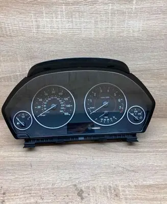 BMW 3 F30 F35 F31 Speedometer (instrument cluster) 6805223 17649411