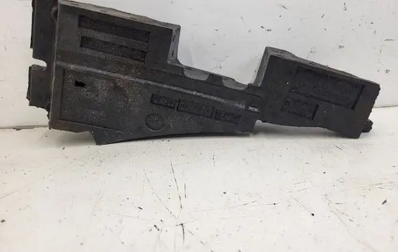 Mercedes-Benz S AMG W221 Front bumper foam support bar A2218851437