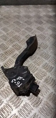 Toyota RAV 4 (XA30) Accelerator throttle pedal 7811042010 T6318