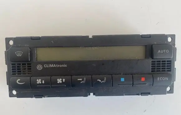 Volkswagen Golf IV Climate control unit