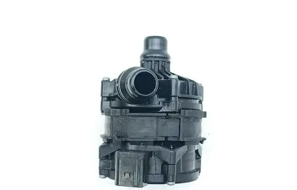 Mercedes-Benz EQS V297 Water pump A0005004900
