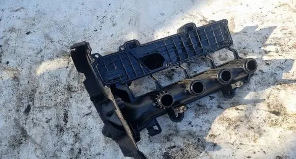 Citroen C3 Rocker cam cover 