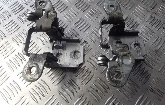 Dodge Journey Rear door hinge set 938AE 9J221V 939AE