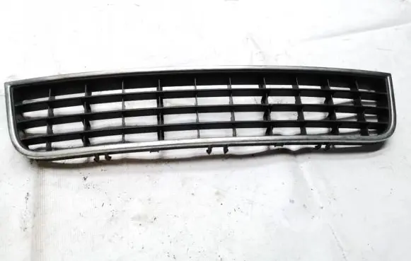 Audi A6 S6 C5 4B Front bumper lower grill 4b0807683l