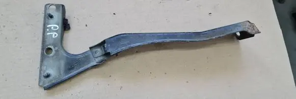 Audi A5 8T 8F Fender mounting bracket 8T0821136A
