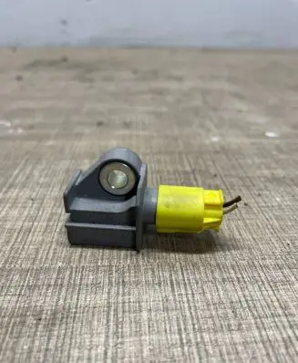Mercedes-Benz C W203 Airbag deployment crash/impact sensor 04896011AB A2048201986