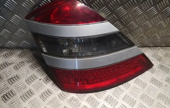 Rear/tail lights