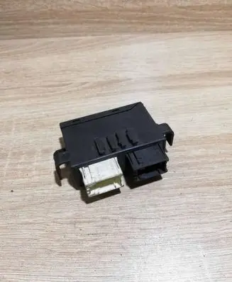 BMW 3 E46 Wing mirror control module 8386427