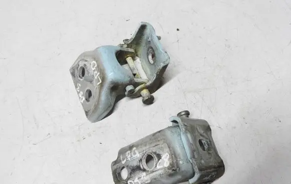 Citroen C4 Grand Picasso Front door lower hinge 20DP98