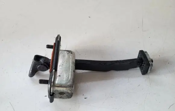 KIA Sportage Rear door check strap stopper