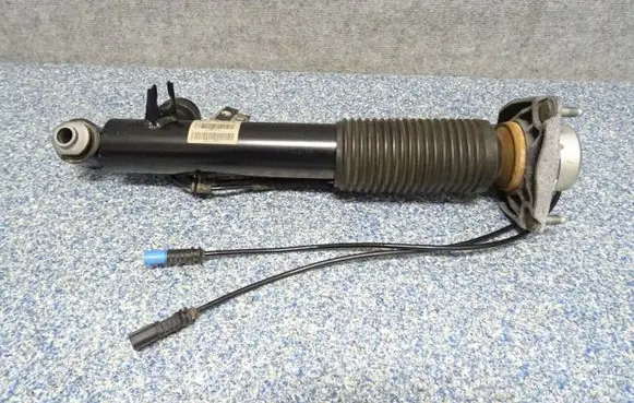 BMW X5 F15 Rear shock absorber/damper 6867867