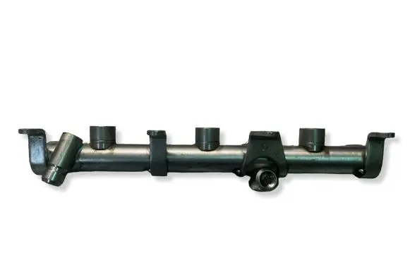 Porsche Cayenne (9Y0 9Y3) Fuel main line pipe 06M133316L