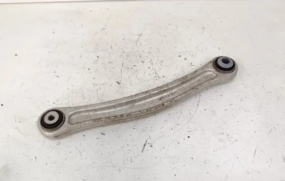 Rear control arm