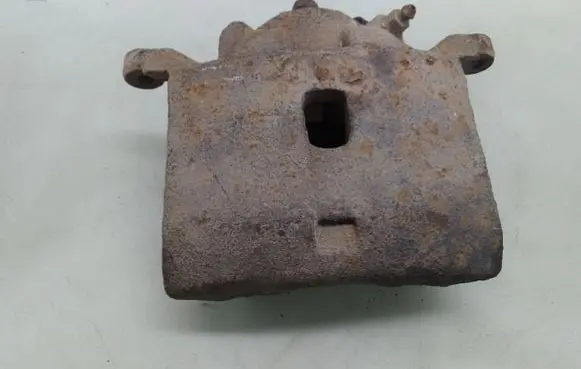 Honda CR-V Front brake caliper