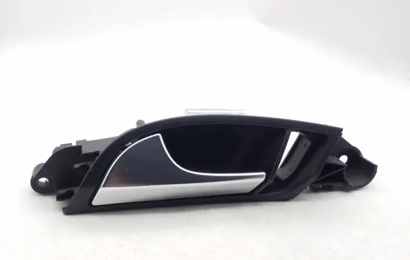 Audi Q7 4L Front door interior handle 4L0837019
