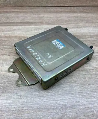Mitsubishi Carisma Engine control unit/module ECU MD322386 E2T63276