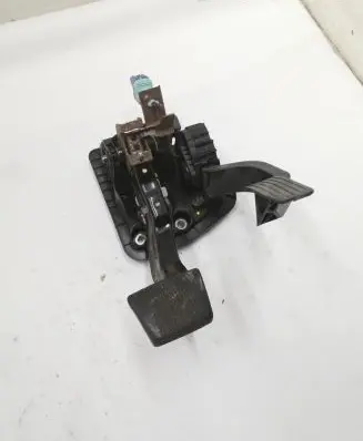 Jeep Cherokee Pedal assembly 68306536AB