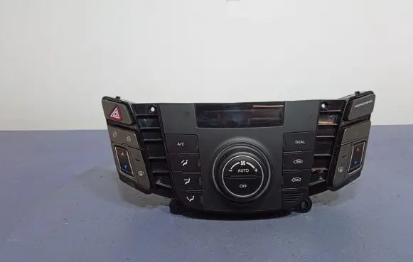Hyundai i40 Climate control unit 97250-3Z320