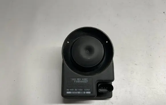 Audi A8 S8 D4 4H Alarm system siren 1K0951605C 1K0951605
