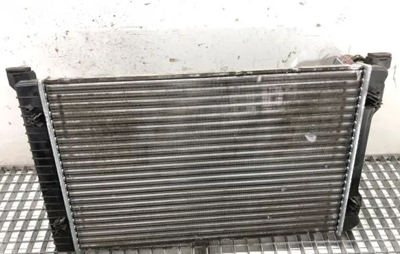 Audi A4 S4 B7 8E 8H Coolant radiator