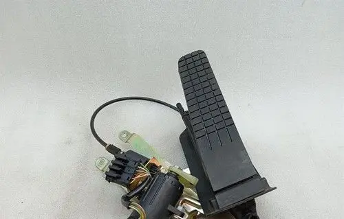 Porsche 911 996 Accelerator throttle pedal 99642339400