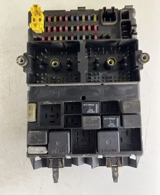 Jeep Grand Cherokee (WJ) Fuse module 04831433AA 518722103