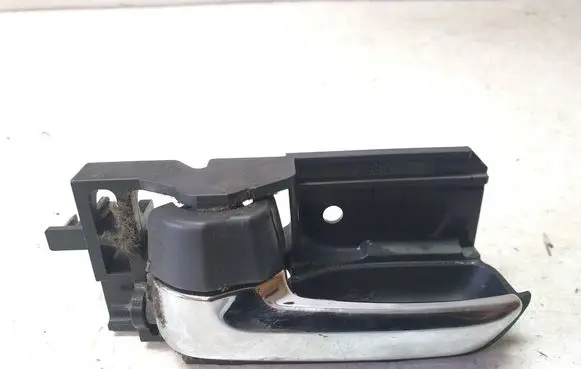 Suzuki Swift I Front door interior handle 