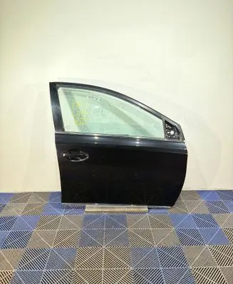 Toyota Auris E180 Front door D4NE
