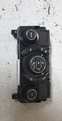 Peugeot 3008 I Climate control unit 96738320XT