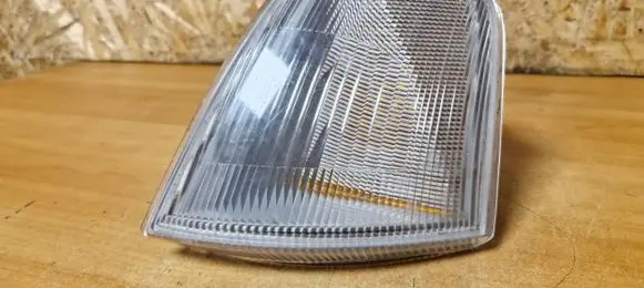 Opel Omega B2 Front indicator light 084421513L