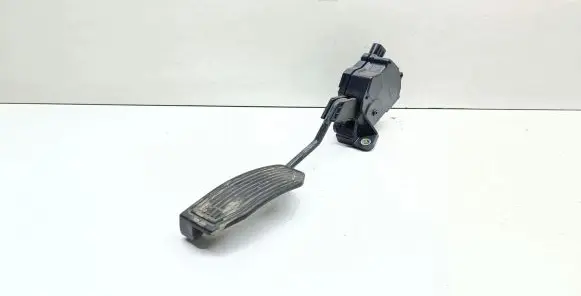 Toyota Prius (XW30) Accelerator throttle pedal 7811012040 1988007830