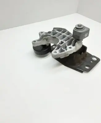 Ford Fusion II Engine mounting bracket DG937M125