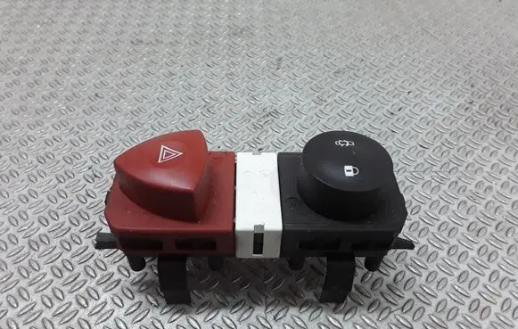 Renault Scenic II - Grand scenic II Hazard light switch 8200407415