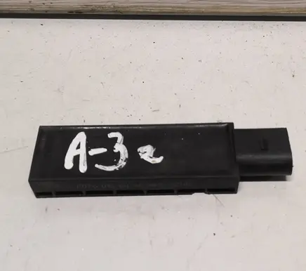 Audi A3 S3 8V Keyless system antenna 5Q0962131 5FA17186930