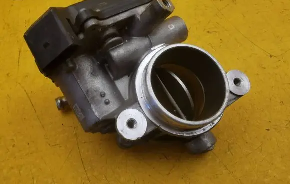Audi A3 S3 8V Throttle valve 04L128063T A2C94859900 04L128059F