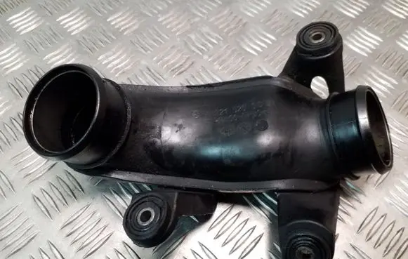 Mercedes-Benz S W221 Air intake hose/pipe A2215200001