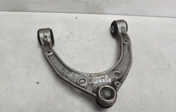 Volkswagen Touareg II Front upper control arm/wishbone K195305