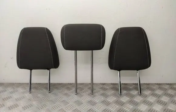 Ford Escape III Rear seat headrest