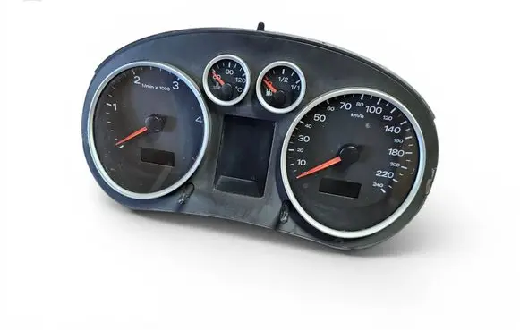 Audi A2 Speedometer (instrument cluster) 8Z0920930F