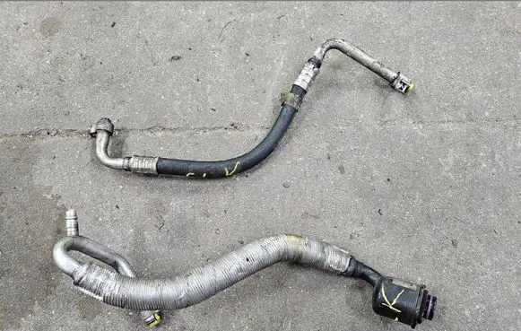 Mercedes-Benz CLK A209 C209 Air conditioning (A/C) pipe/hose A2722300656 000110800