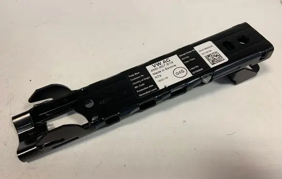 Audi Q7 4M Seat belt adjustment rail 4M0857819